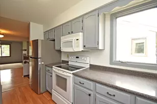 3502 Brookdale Dr N, Brooklyn Park, MN 55443 - Photo 7