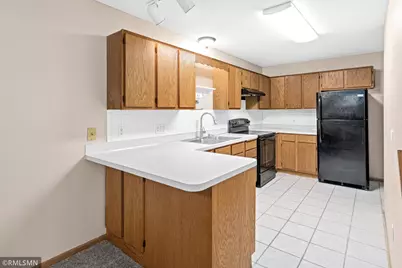 7813 Hemingway Avenue S, Cottage Grove, MN 55016 - Photo 13