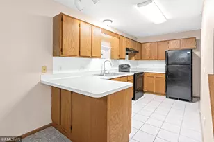 7813 Hemingway Ave S, Cottage Grove, MN 55016 - Photo 11