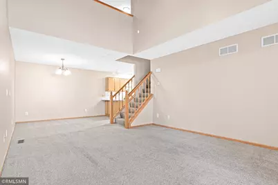 7813 Hemingway Avenue S, Cottage Grove, MN 55016 - Photo 3