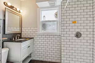 2015 Taylor Street NE, Minneapolis, MN 55418 - Photo 25