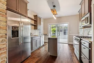 2015 Taylor Street NE, Minneapolis, MN 55418 - Photo 9