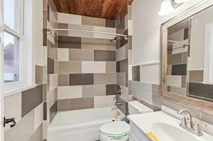 2015 Taylor Street NE, Minneapolis, MN 55418 - Photo 17