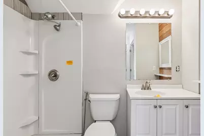 2015 Taylor Street NE, Minneapolis, MN 55418 - Photo 23