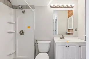 2015 Taylor Street NE, Minneapolis, MN 55418 - Photo 23