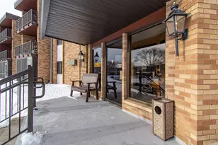 2690 Oxford St N, Roseville, MN 55113 - Photo 39