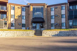 2690 Oxford St N, Roseville, MN 55113 - Photo 37