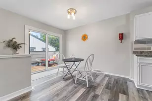 4812 Grenwich Way N, Oakdale, MN 55128 - Photo 7