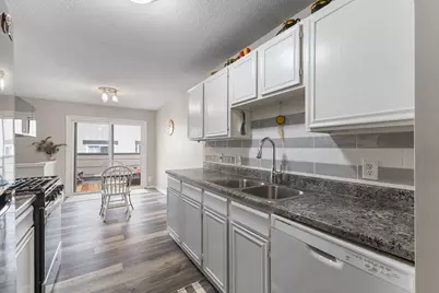 4812 Grenwich Way N, Oakdale, MN 55128 - Photo 11