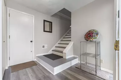 4812 Grenwich Way N, Oakdale, MN 55128 - Photo 3