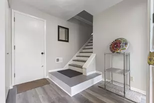 4812 Grenwich Way N, Oakdale, MN 55128 - Photo 3