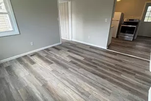 211 Clinton St, Austin, MN 55912 - Photo 3