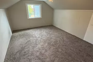 211 Clinton St, Austin, MN 55912 - Photo 9