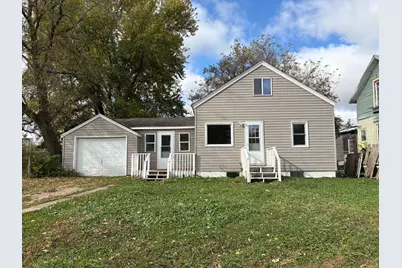 211 Clinton Street, Austin, MN 55912 - Photo 1