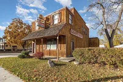 1121 Minnehaha Avenue E, Saint Paul, MN 55106 - Photo 1