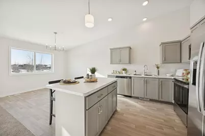 1106 45th Avenue NE, Saint Cloud, MN 56304 - Photo 7