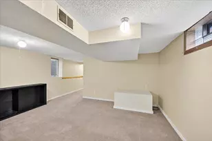 1039 Argyle St, Saint Paul, MN 55103 - Photo 19