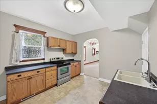 1039 Argyle St, Saint Paul, MN 55103 - Photo 9