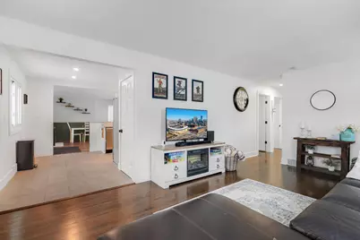 3424 Wilshire Place NE, Minneapolis, MN 55418 - Photo 9