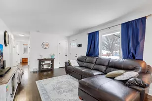 3424 Wilshire Pl NE, Minneapolis, MN 55418 - Photo 5