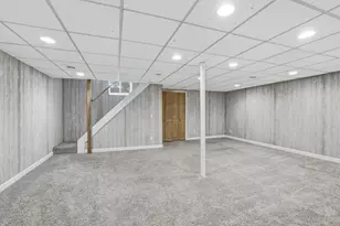 255 County Rd C2 W, Roseville, MN 55113 - Photo 25