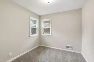 255 County Rd C2 W, Roseville, MN 55113 - Photo 15