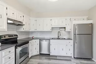 255 County Rd C2 W, Roseville, MN 55113 - Photo 17