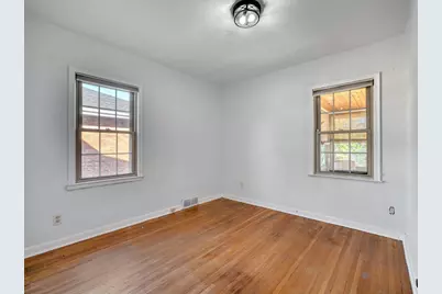 775 Wheelock Parkway E, Saint Paul, MN 55106 - Photo 13