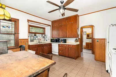 151 S Cedar Street, Belle Plaine, MN 56011 - Photo 9