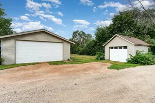 151 S Cedar St, Belle Plaine, MN 56011 - Photo 13