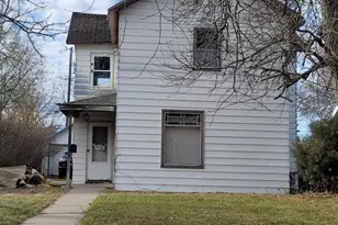 433 22nd Ave N, Saint Cloud, MN 56303 - Photo 1