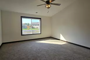 812 Pondview Dr, Arlington, MN 55307 - Photo 9