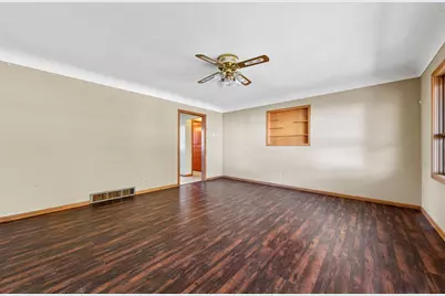 1043 Chase Avenue, Gibbon, MN 55335 - Photo 7