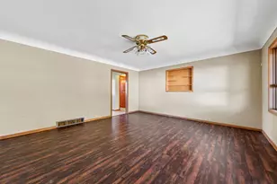 1043 Chase Ave, Gibbon, MN 55335 - Photo 7