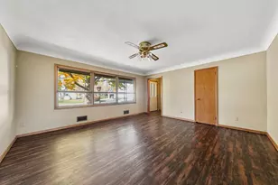 1043 Chase Ave, Gibbon, MN 55335 - Photo 5