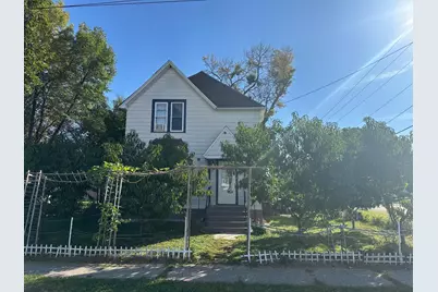 821 Madison Avenue, Albert Lea, MN 56007 - Photo 1