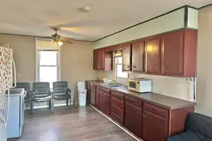 821 Madison Ave, Albert Lea, MN 56007 - Photo 5