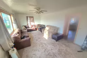 103 E Chandler St, Arlington, MN 55307 - Photo 3