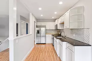 11339 Vessey Cir, Bloomington, MN 55437 - Photo 11