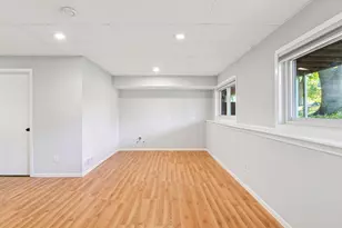 11339 Vessey Cir, Bloomington, MN 55437 - Photo 25