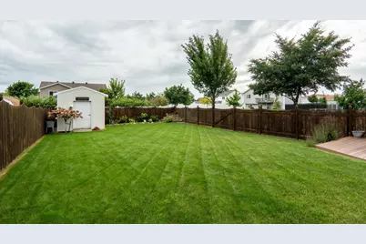 1105 37th Avenue S, Moorhead, MN 56560 - Photo 33