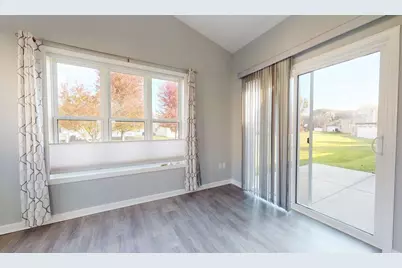 802 Escalade Lane SE, Owatonna, MN 55060 - Photo 13