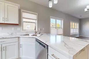 802 Escalade Ln SE, Owatonna, MN 55060 - Photo 11