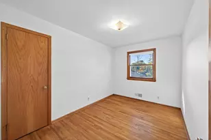 1377 Clarence St, Saint Paul, MN 55106 - Photo 15