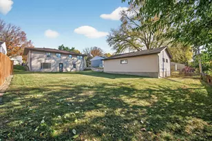 1377 Clarence St, Saint Paul, MN 55106 - Photo 27