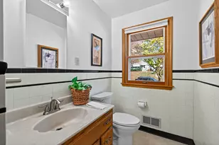 1377 Clarence St, Saint Paul, MN 55106 - Photo 13