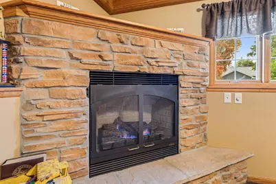 300 7th Street SW, Plainview, MN 55964 - Photo 25