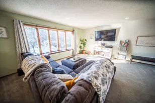 557 Northern Heights Dr NE, Rochester, MN 55906 - Photo 3