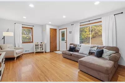 422 Mill Street E, Cannon Falls, MN 55009 - Photo 11