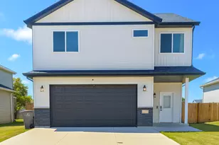 3024 33rd Ave S, Moorhead, MN 56560 - Photo 1